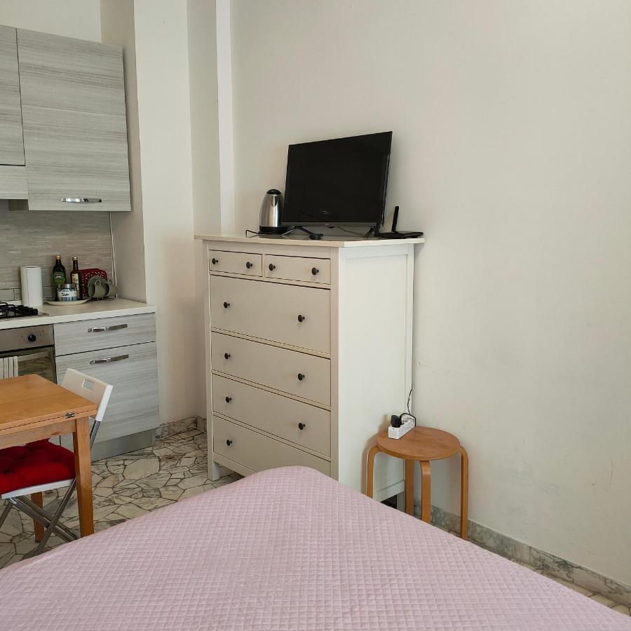 Anto Aircon Studio Monolocale A 15 Min Dal Centro Милан Экстерьер фото
